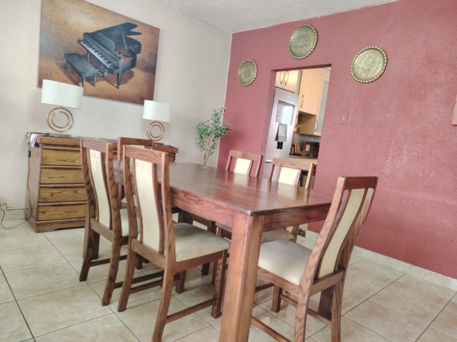 2 Bedroom Property for Sale in Halfway House Gauteng