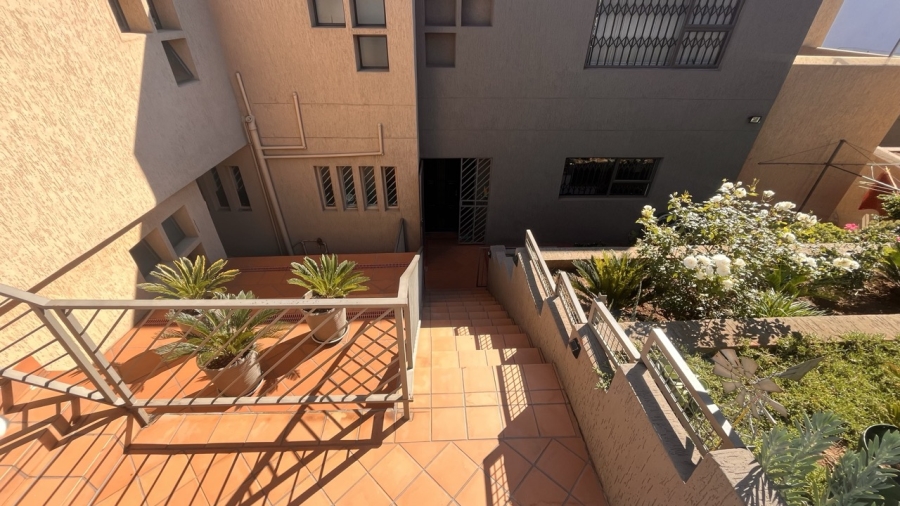 4 Bedroom Property for Sale in Bassonia Gauteng