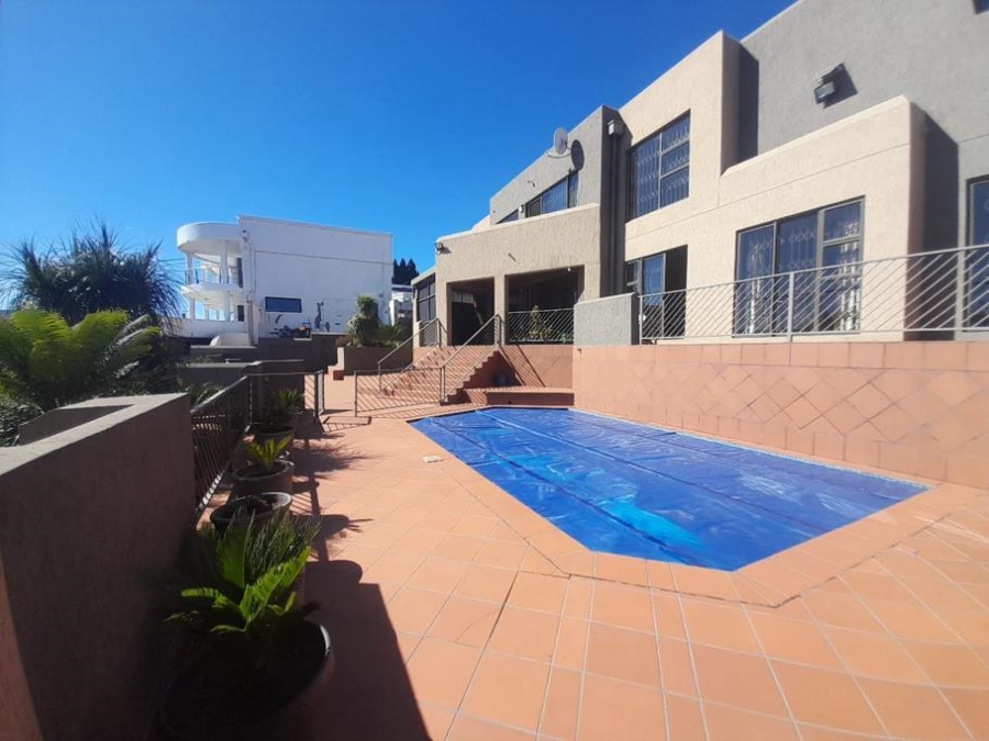 4 Bedroom Property for Sale in Bassonia Gauteng