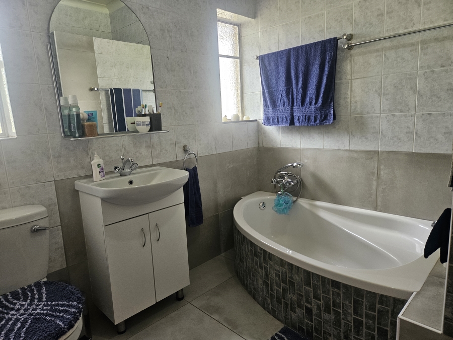 4 Bedroom Property for Sale in Eastleigh Gauteng