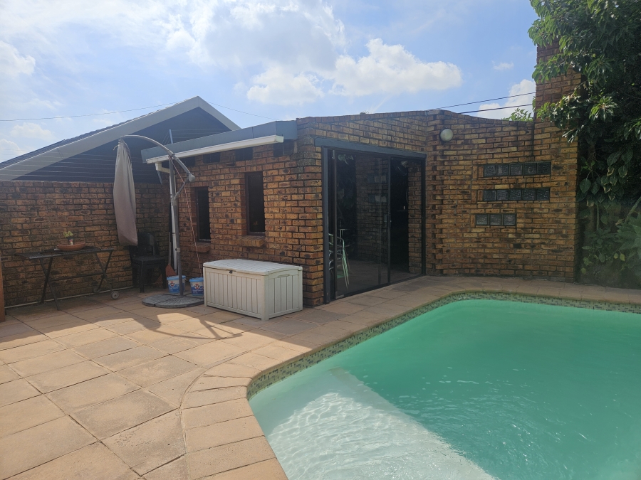 4 Bedroom Property for Sale in Eastleigh Gauteng