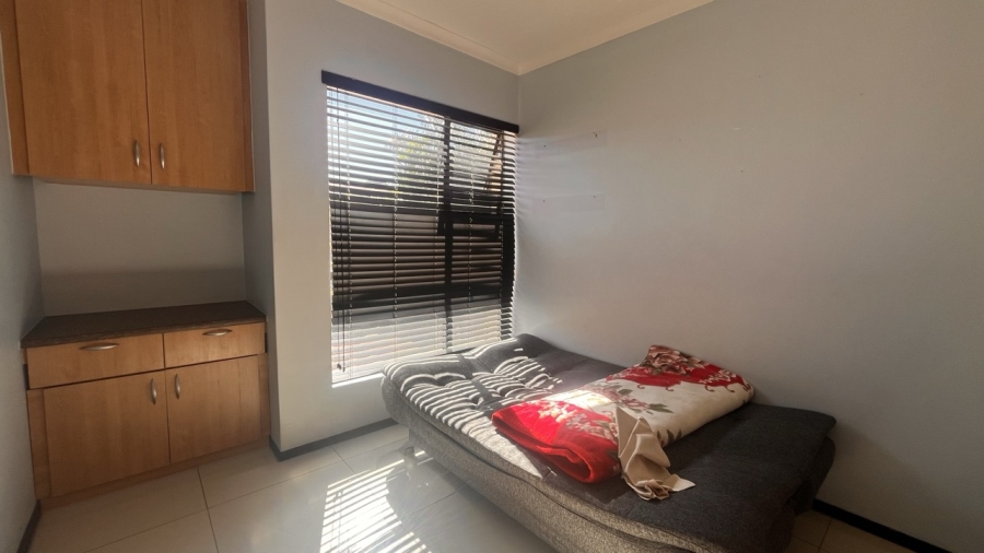 4 Bedroom Property for Sale in Bassonia Gauteng
