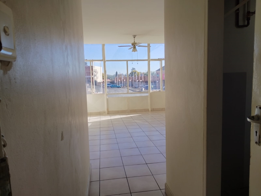 1 Bedroom Property for Sale in Kempton Park Ext 5 Gauteng