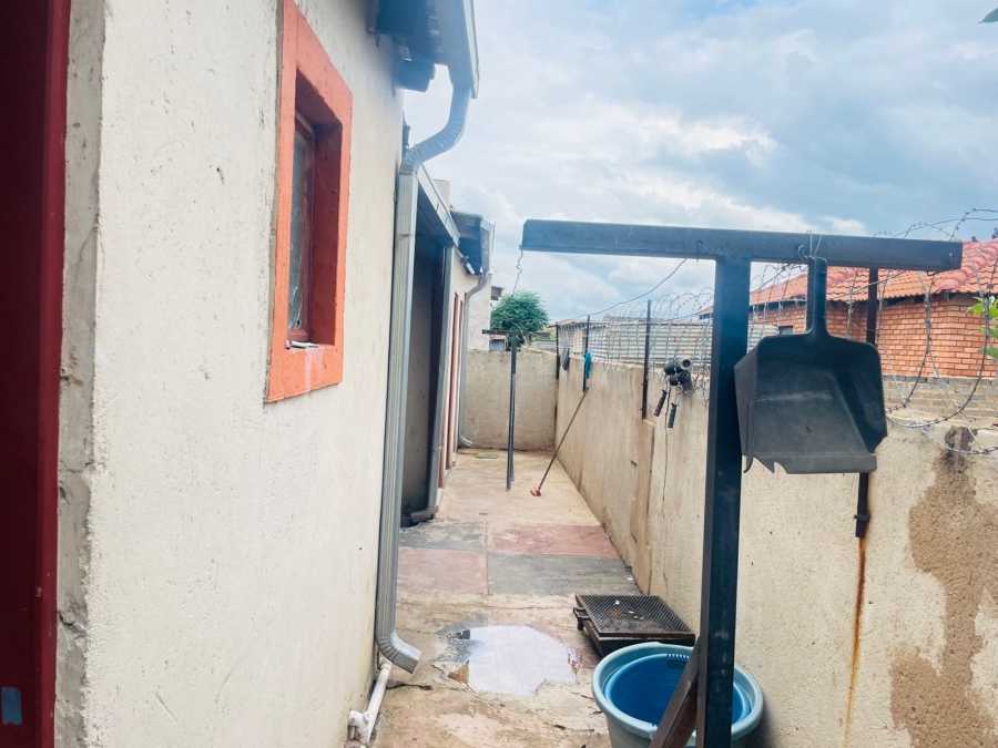 10 Bedroom Property for Sale in Soshanguve XX Gauteng