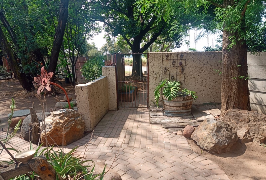 3 Bedroom Property for Sale in Selcourt Gauteng