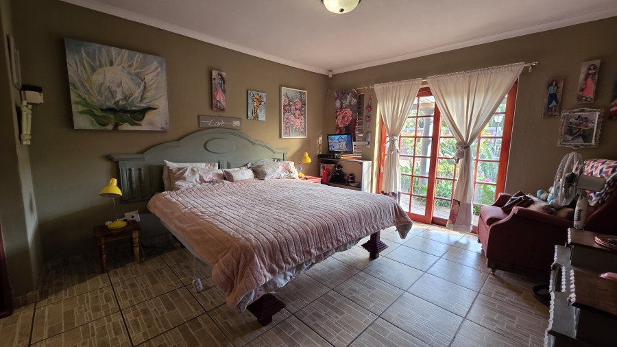 5 Bedroom Property for Sale in Selcourt Gauteng