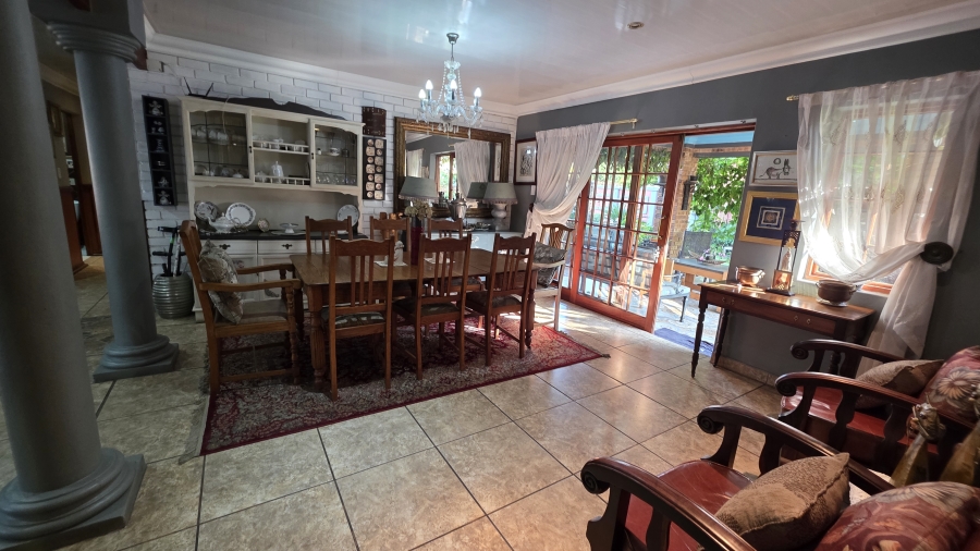 5 Bedroom Property for Sale in Selcourt Gauteng