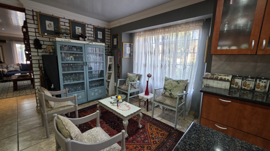 5 Bedroom Property for Sale in Selcourt Gauteng