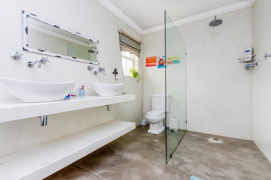 To Let 4 Bedroom Property for Rent in Bryanston Gauteng