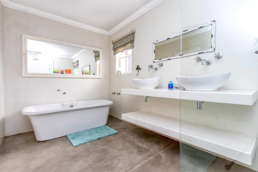 To Let 4 Bedroom Property for Rent in Bryanston Gauteng