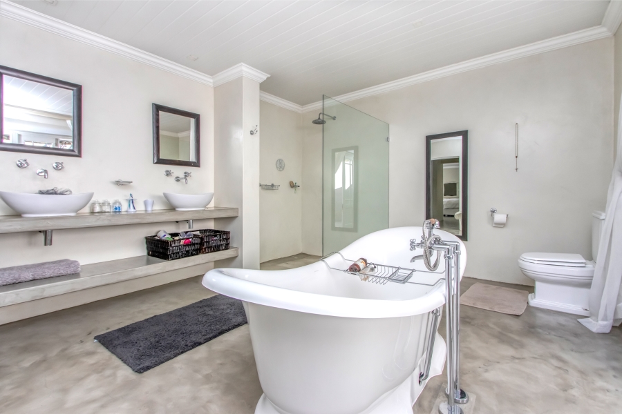 To Let 4 Bedroom Property for Rent in Bryanston Gauteng