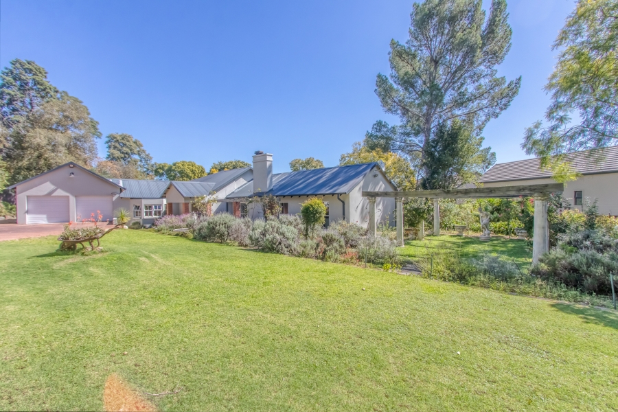 To Let 4 Bedroom Property for Rent in Bryanston Gauteng
