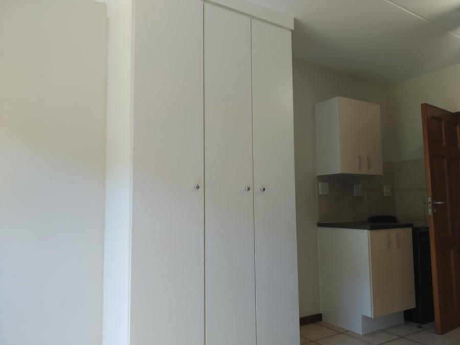 To Let 1 Bedroom Property for Rent in Braamfontein Werf Gauteng
