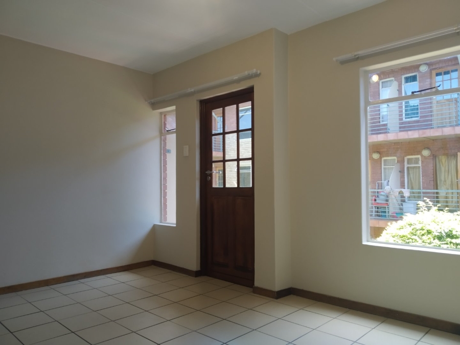 To Let 1 Bedroom Property for Rent in Braamfontein Werf Gauteng
