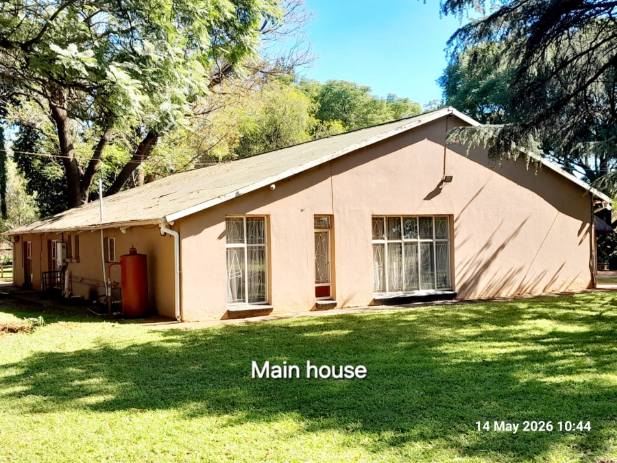 7 Bedroom Property for Sale in Pretoria North Gauteng