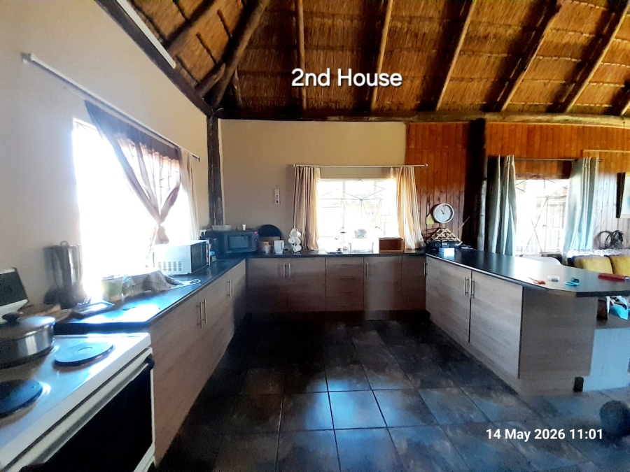 7 Bedroom Property for Sale in Pretoria North Gauteng