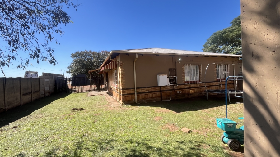 3 Bedroom Property for Sale in Bredell Gauteng