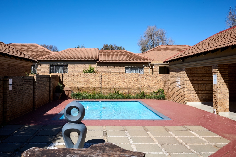 3 Bedroom Property for Sale in Noordwyk Gauteng