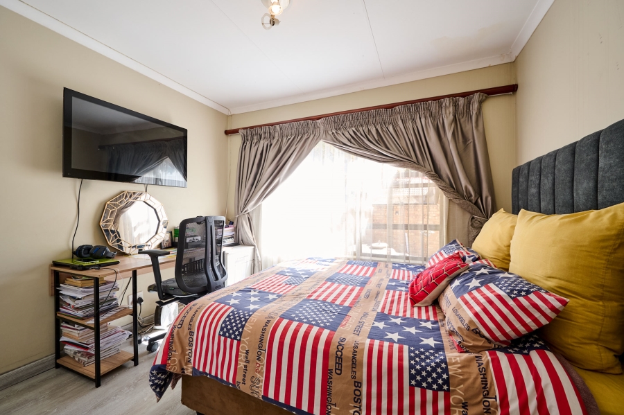 3 Bedroom Property for Sale in Noordwyk Gauteng
