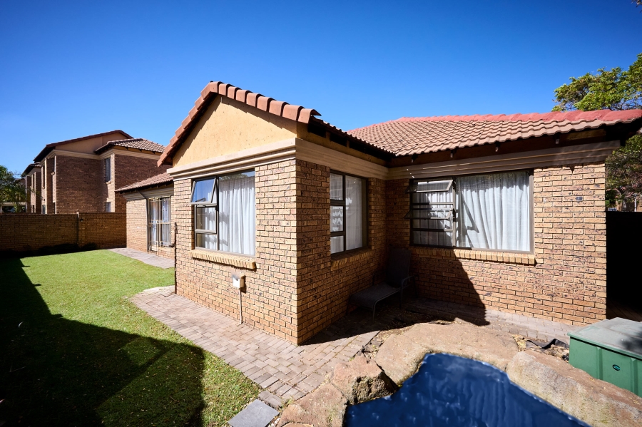 3 Bedroom Property for Sale in Noordwyk Gauteng