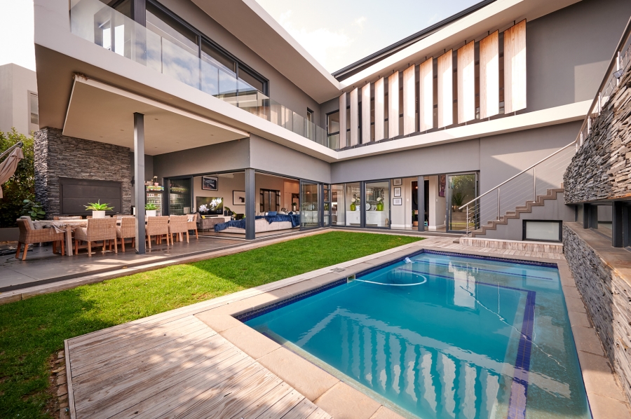 4 Bedroom Property for Sale in Waterfall Country Village Gauteng