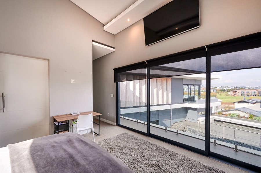 4 Bedroom Property for Sale in Waterfall Country Village Gauteng