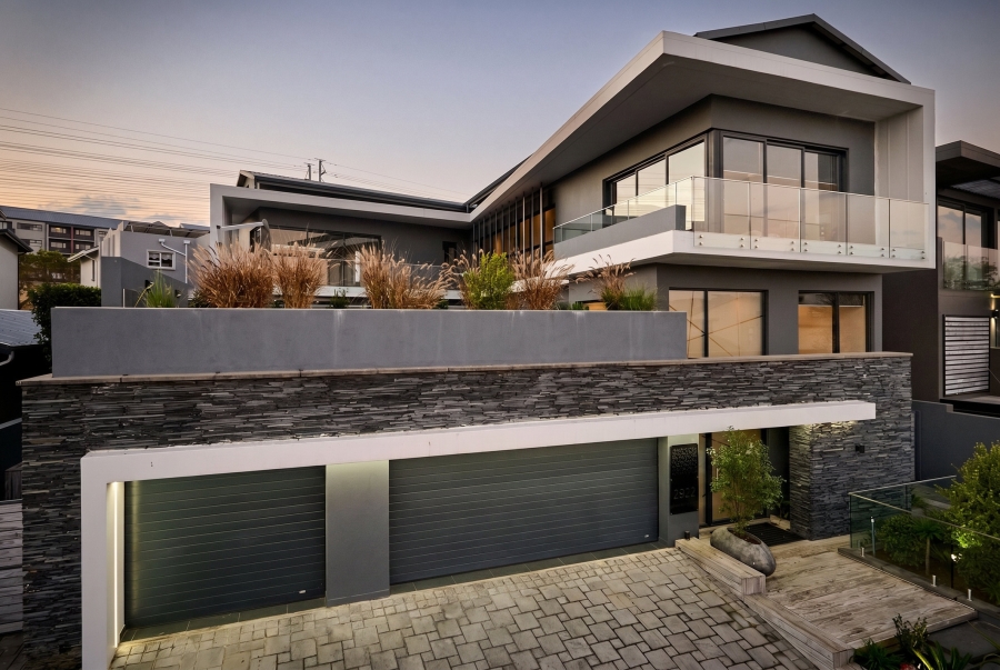 4 Bedroom Property for Sale in Waterfall Country Village Gauteng