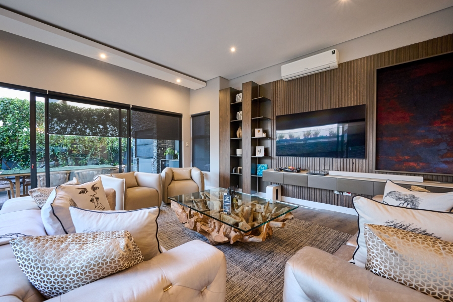 4 Bedroom Property for Sale in Waterfall Country Village Gauteng