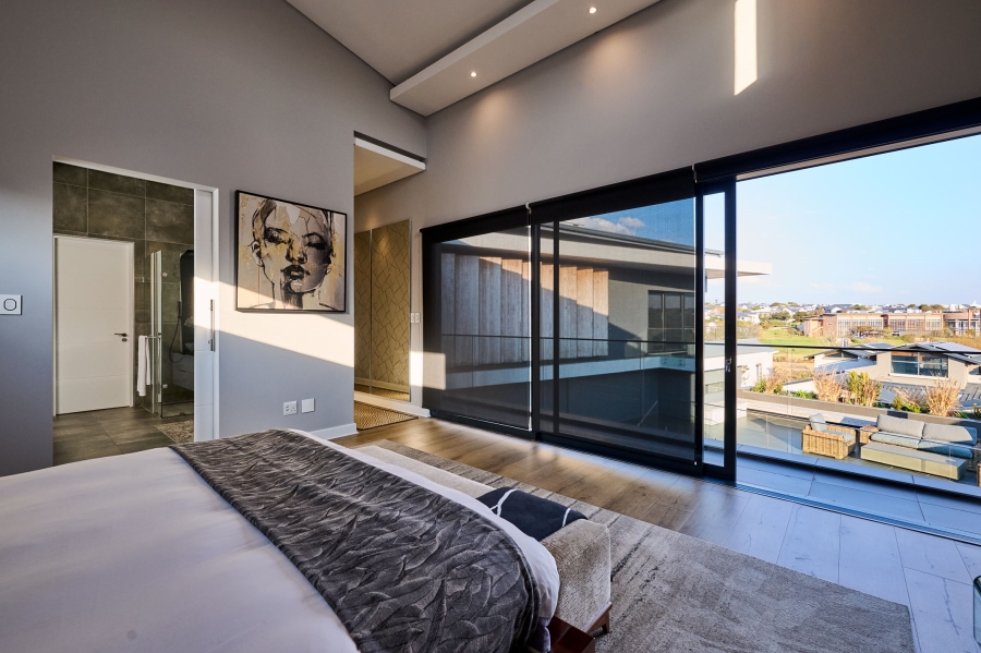 4 Bedroom Property for Sale in Waterfall Country Village Gauteng
