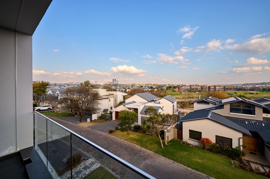 4 Bedroom Property for Sale in Waterfall Country Village Gauteng