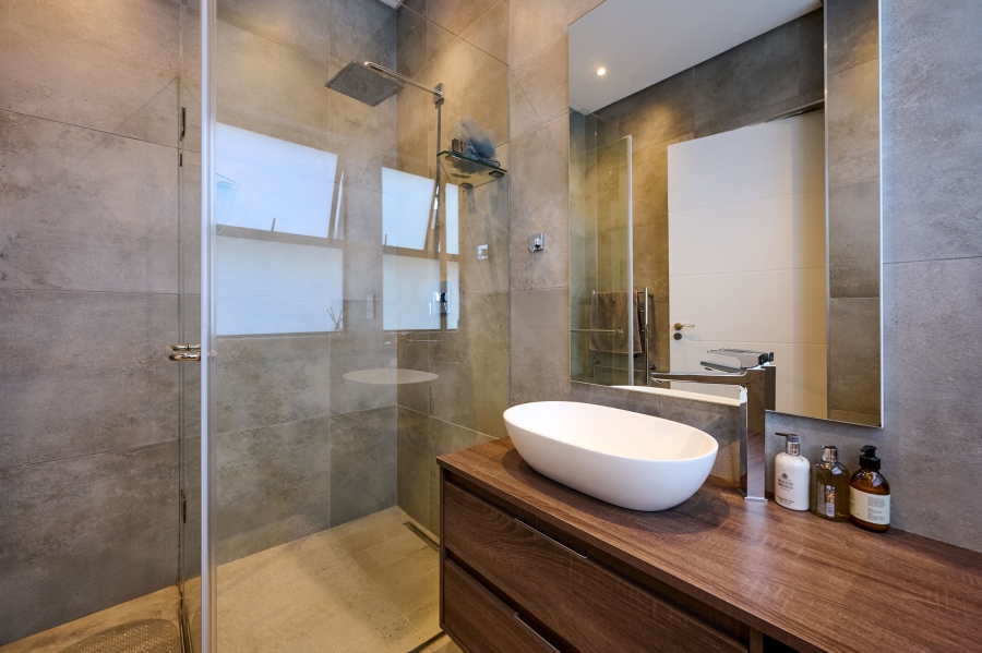 4 Bedroom Property for Sale in Waterfall Country Village Gauteng