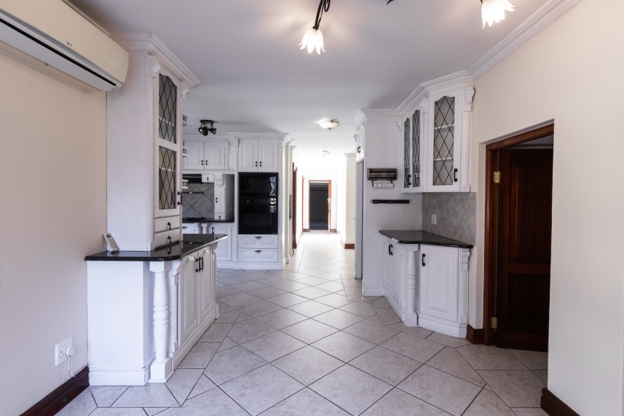 5 Bedroom Property for Sale in Cornwall Hill Gauteng