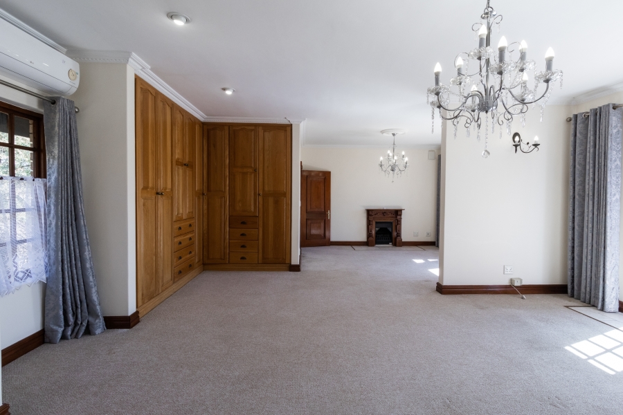 5 Bedroom Property for Sale in Cornwall Hill Gauteng