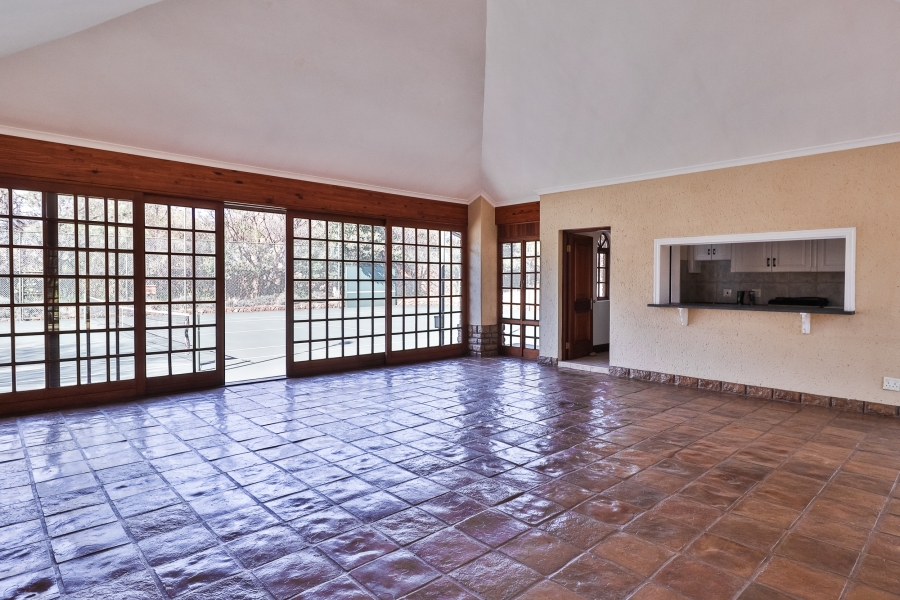 5 Bedroom Property for Sale in Cornwall Hill Gauteng