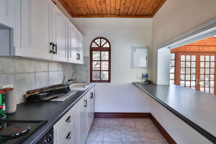 5 Bedroom Property for Sale in Cornwall Hill Gauteng