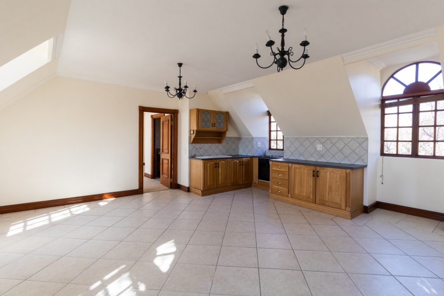 5 Bedroom Property for Sale in Cornwall Hill Gauteng