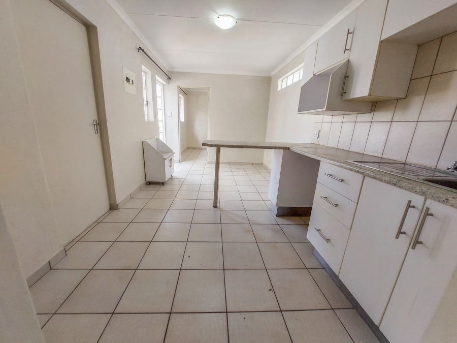 To Let 2 Bedroom Property for Rent in Auckland Park Gauteng