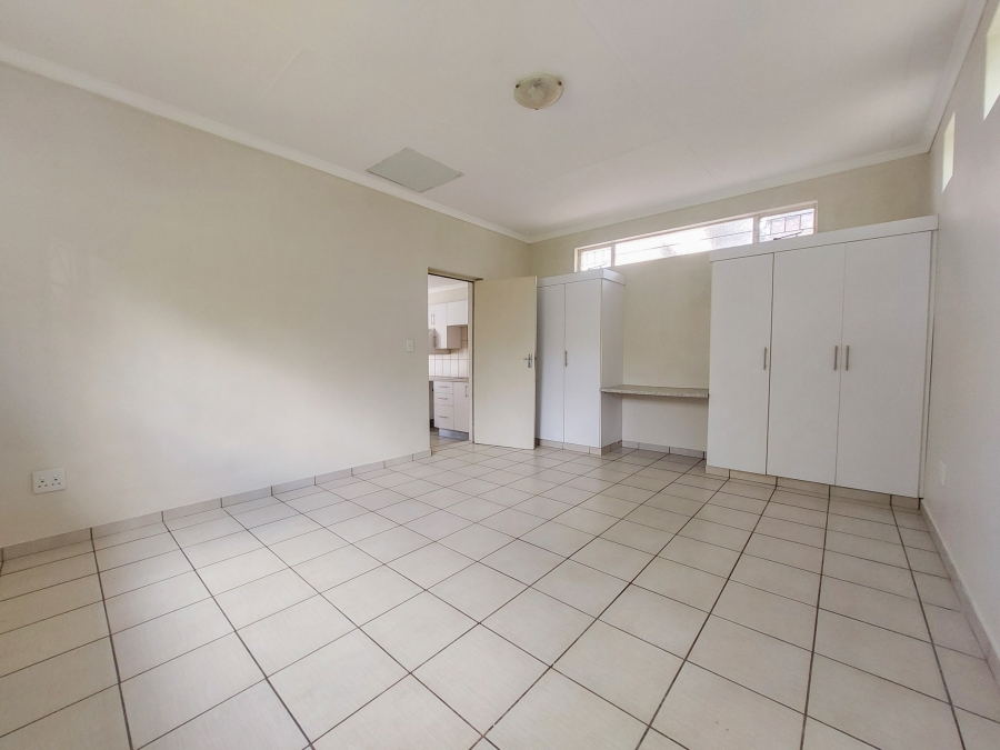 To Let 2 Bedroom Property for Rent in Auckland Park Gauteng