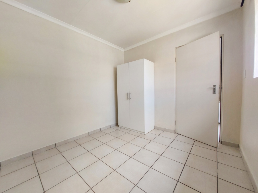 To Let 2 Bedroom Property for Rent in Auckland Park Gauteng