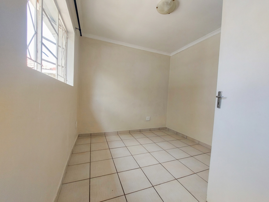 To Let 2 Bedroom Property for Rent in Auckland Park Gauteng
