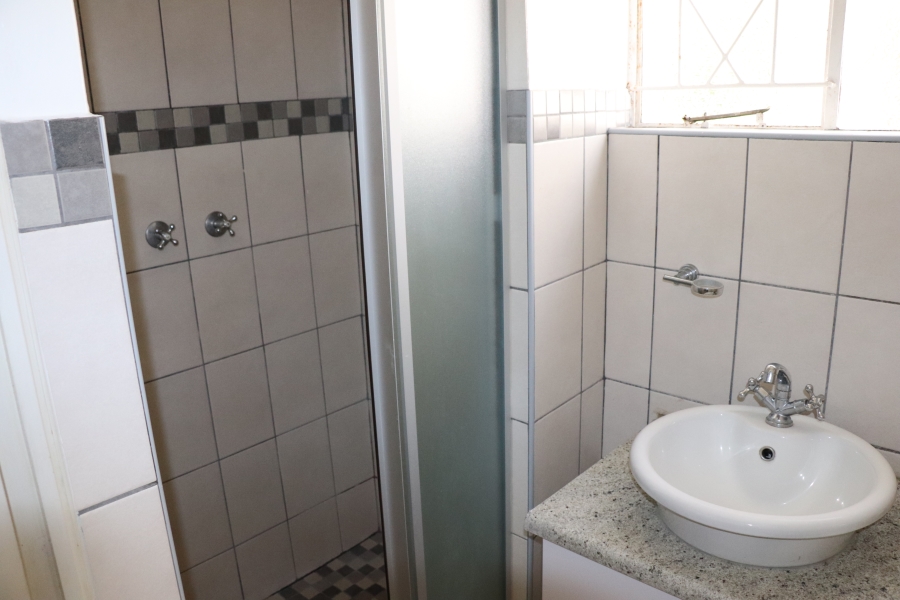 To Let 2 Bedroom Property for Rent in Auckland Park Gauteng
