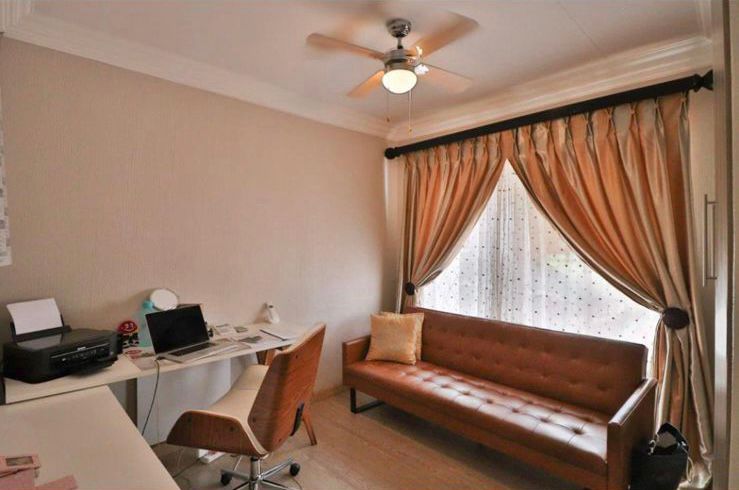 4 Bedroom Property for Sale in Erasmia Gauteng