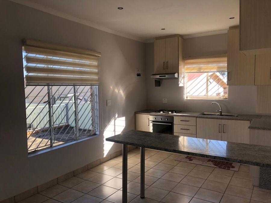 To Let 2 Bedroom Property for Rent in Laudium Gauteng