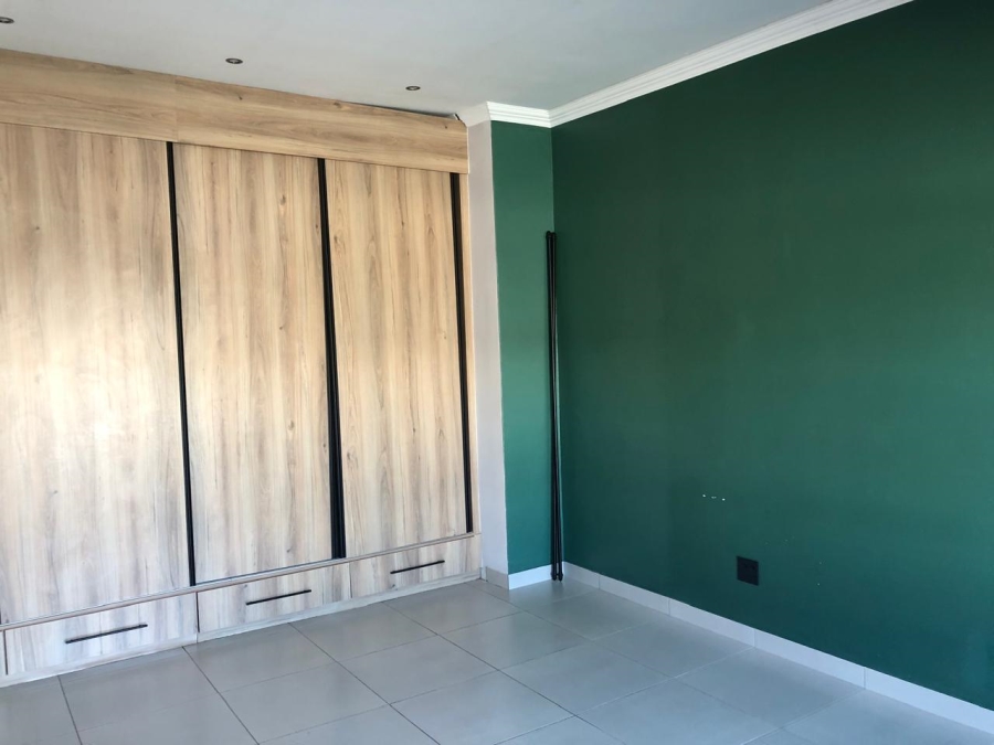 To Let 2 Bedroom Property for Rent in Laudium Gauteng