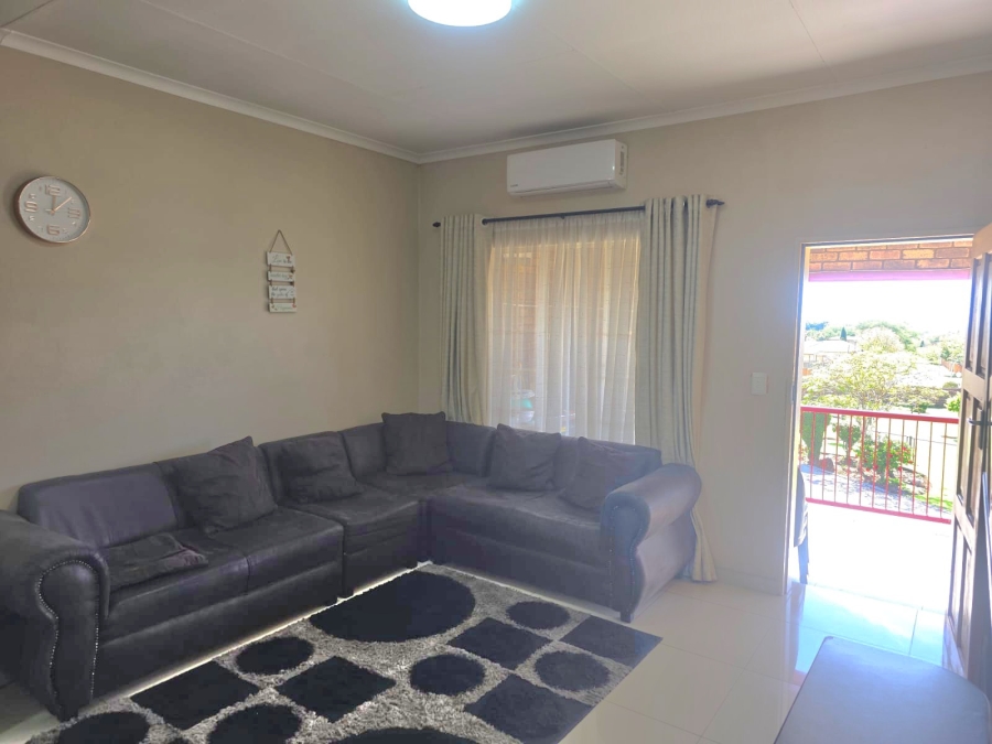 2 Bedroom Property for Sale in Erand Gardens Gauteng