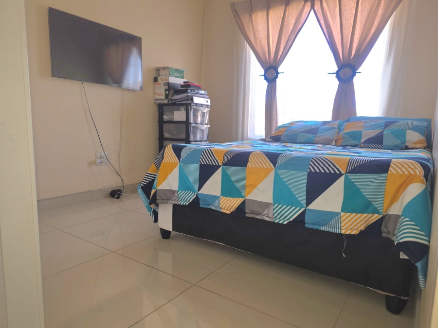 2 Bedroom Property for Sale in Erand Gardens Gauteng