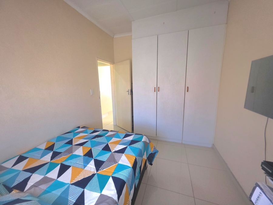 2 Bedroom Property for Sale in Erand Gardens Gauteng