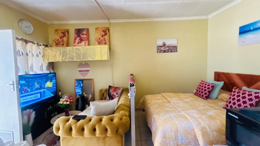 12 Bedroom Property for Sale in Capital Park Gauteng