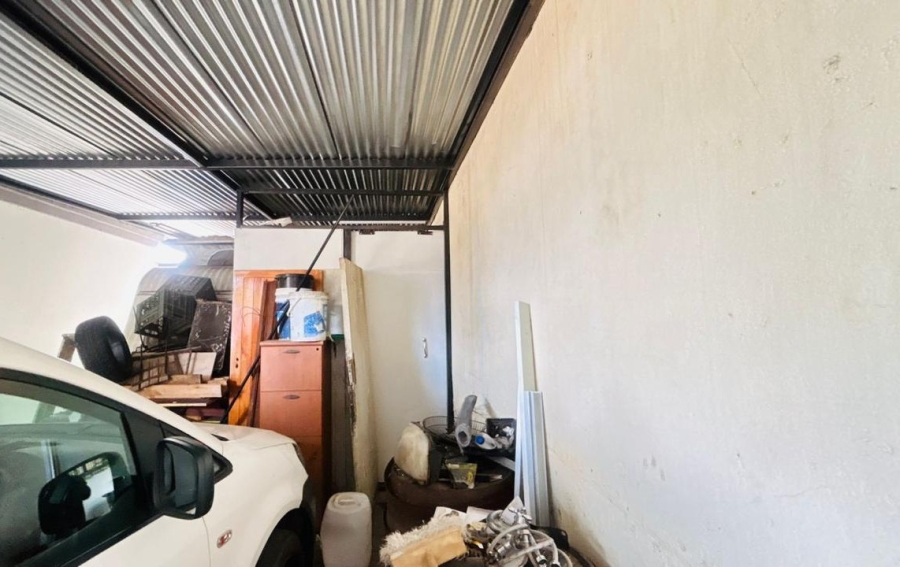 12 Bedroom Property for Sale in Capital Park Gauteng