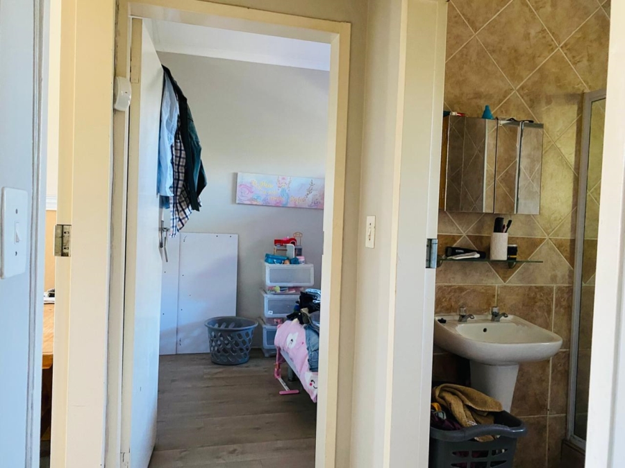 2 Bedroom Property for Sale in Pretorius Park Gauteng